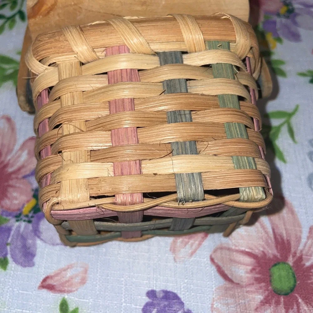 Miniature Handwoven Wood Splint Picnic Basket with Lid Longaberger Inspired
